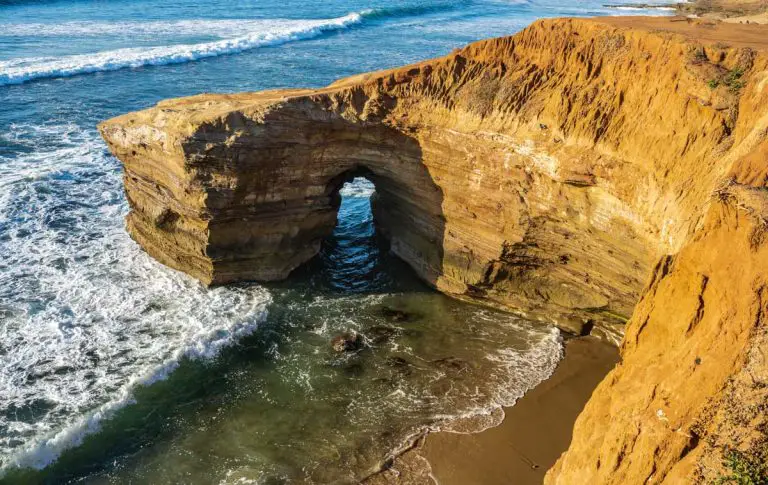 Sunset Cliffs – Exploring Point Loma’s Rugged Coastline